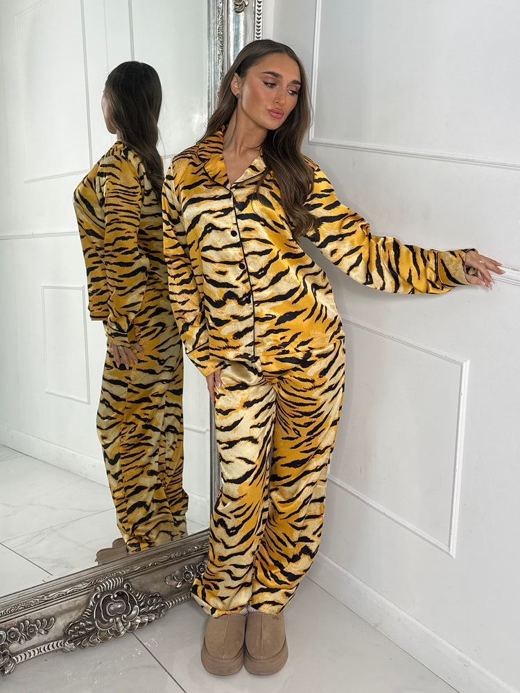 Satin Pyjamas Set - Tiger Print