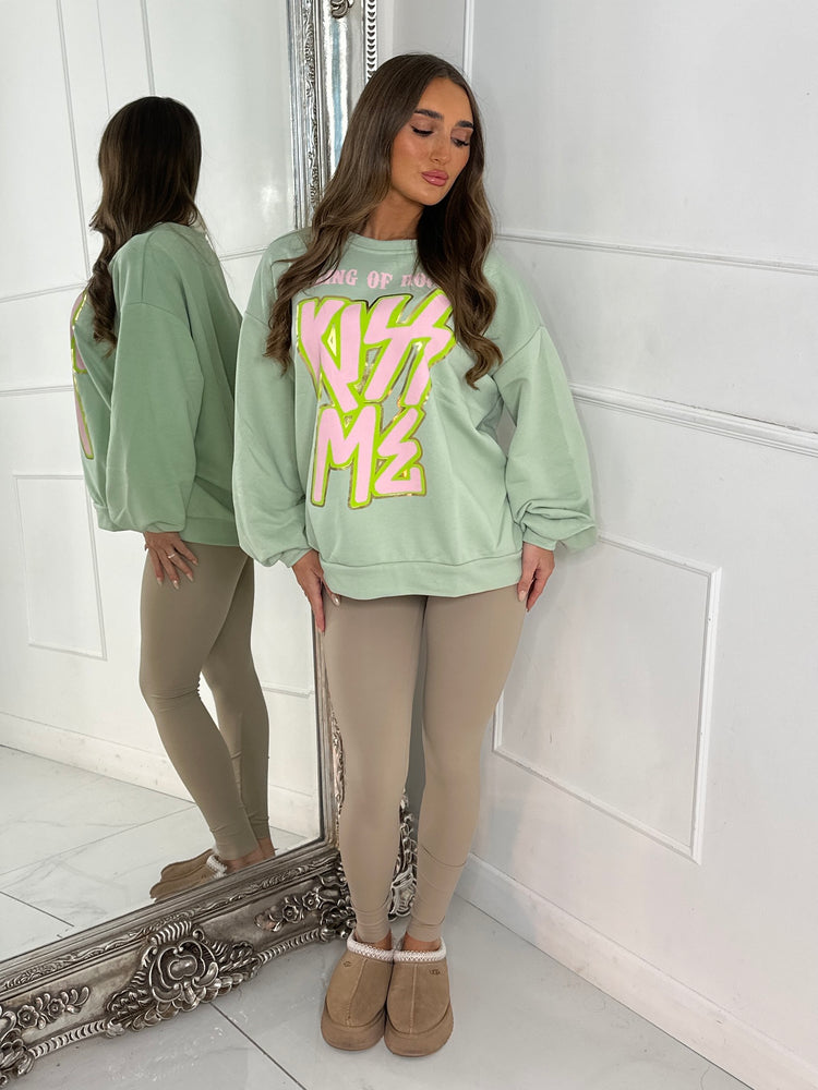 'Kiss Me' Oversized Sweatshirt - Green