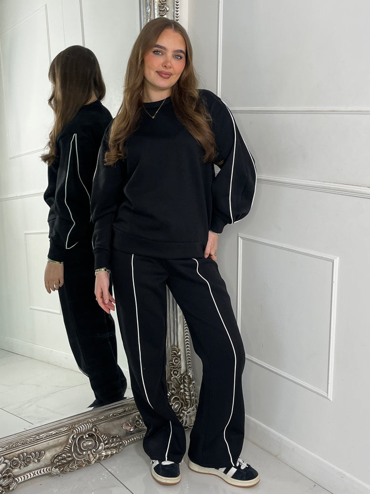Round neck Sweatshirt & Joggers With Stripe Detail - Black