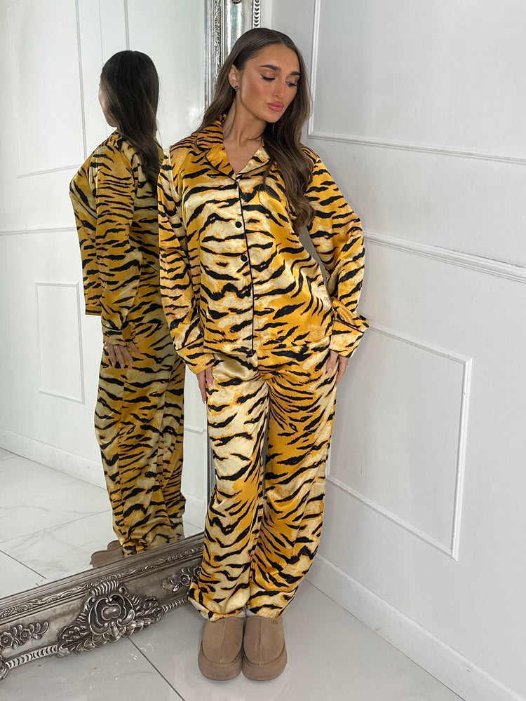 Satin Pyjamas Set - Tiger Print