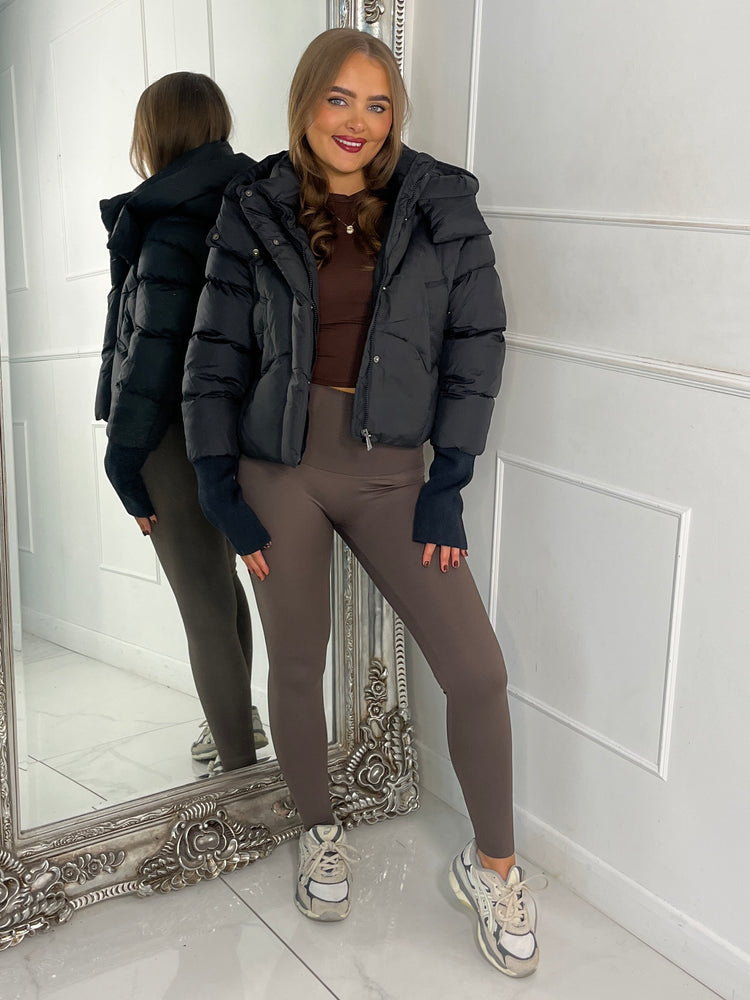 Cropped Puffer Coat With Hood - Black