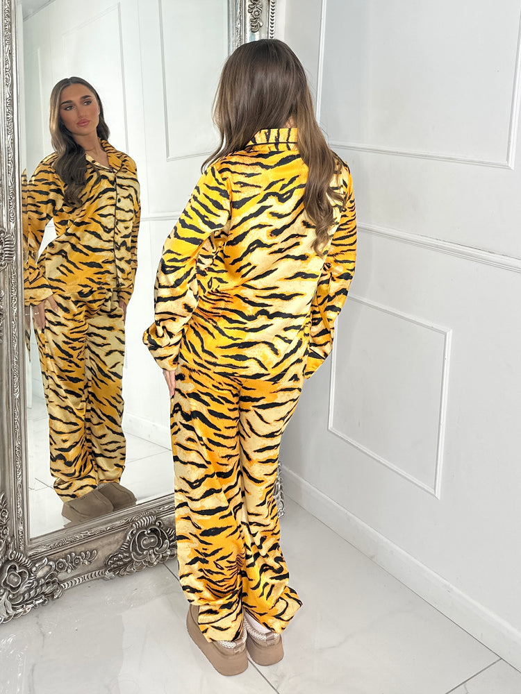 Satin Pyjamas Set - Tiger Print