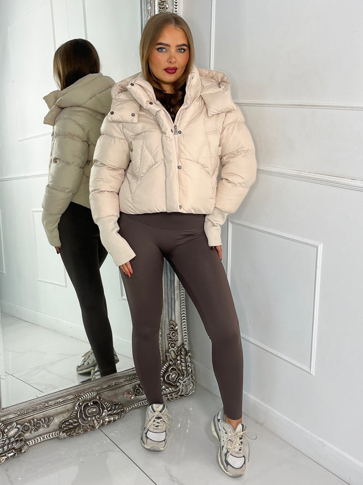 Cropped Puffer Coat With Hood - Cream