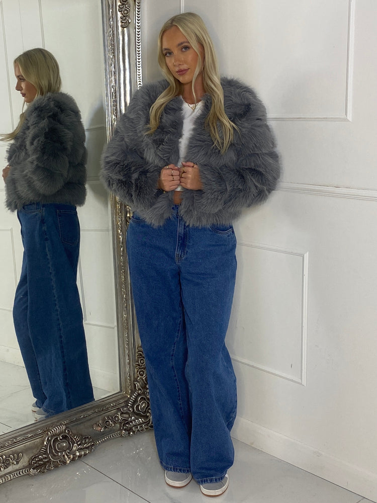 Tiered Faux Fur Round Neck Jacket - Grey