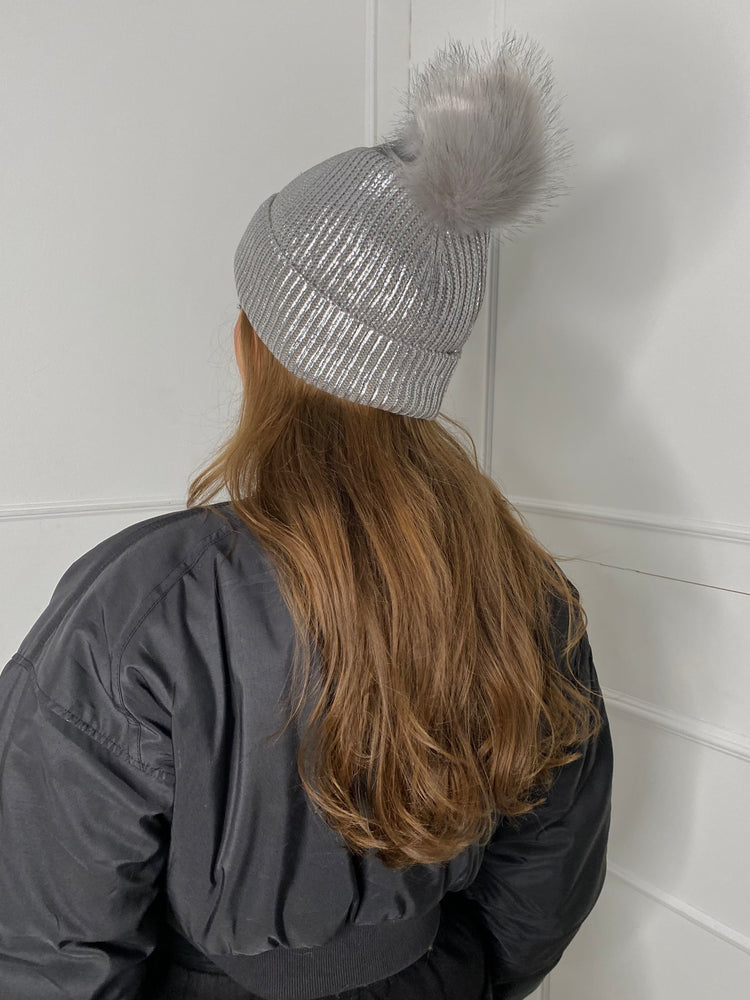 Metallic Bobble Hat - Silver