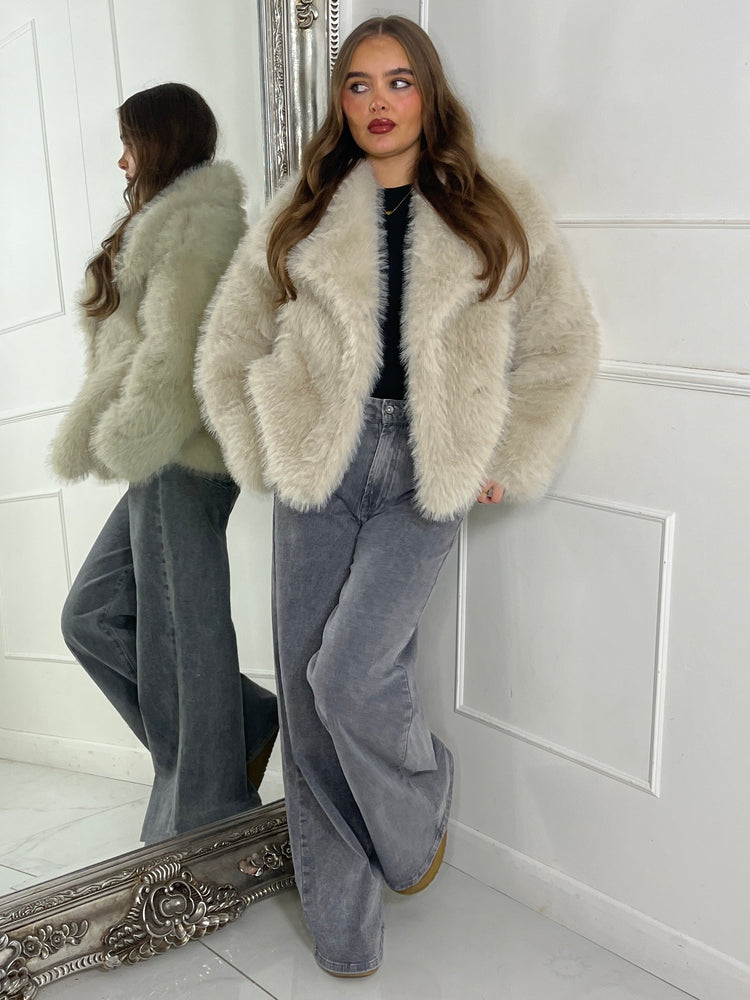Soft Faux Fur Collar Detail Oversized Jacket - Beige