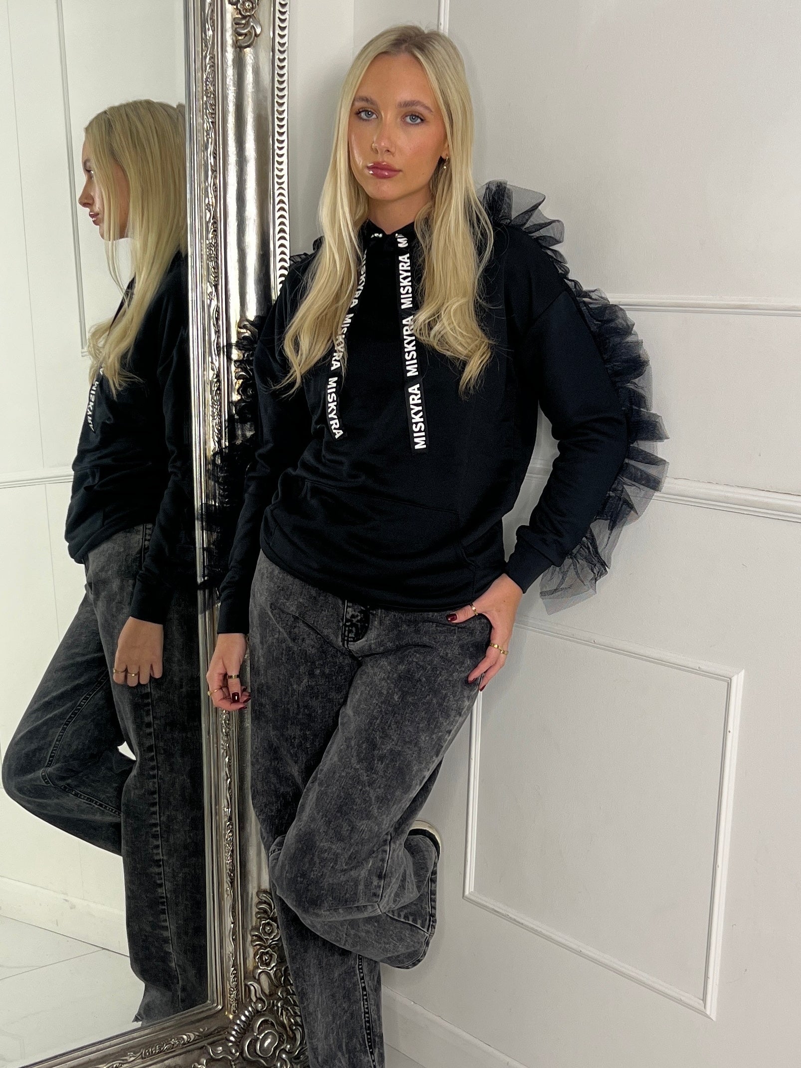 SEVE HOODIE / BLACK