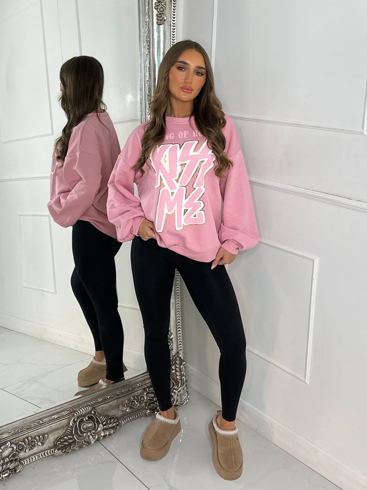 'Kiss Me' Oversized Sweatshirt - Pink