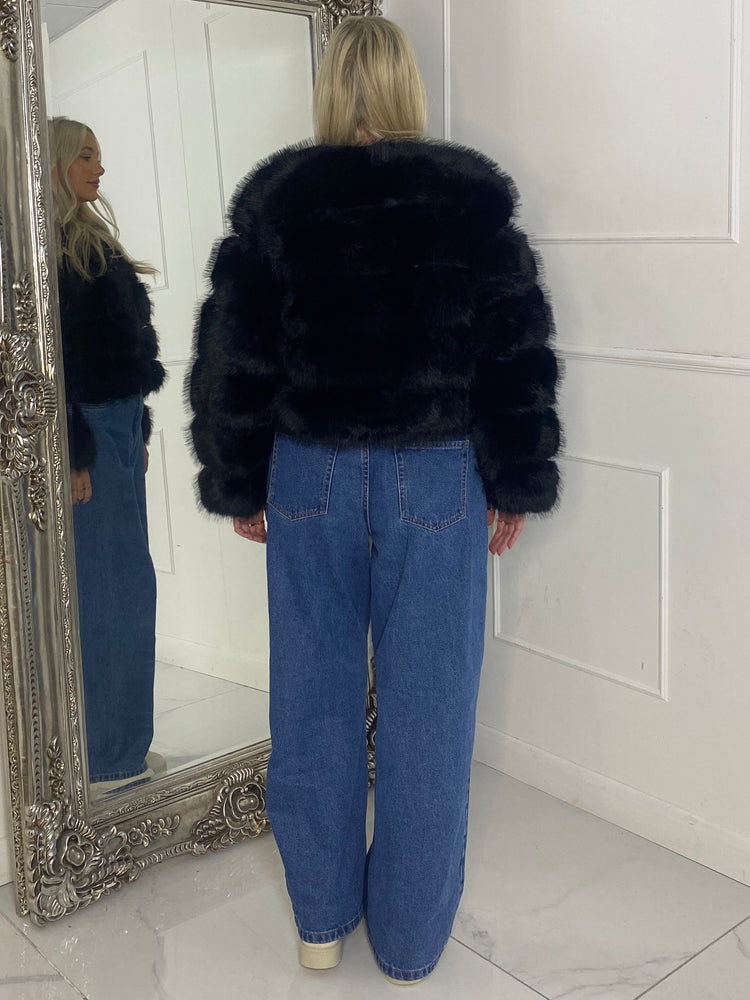 Tiered Faux Fur Round Neck Jacket - Black