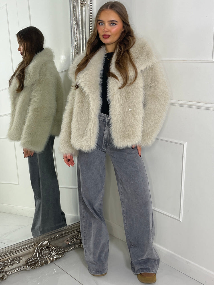 Soft Faux Fur Collar Detail Oversized Jacket - Beige