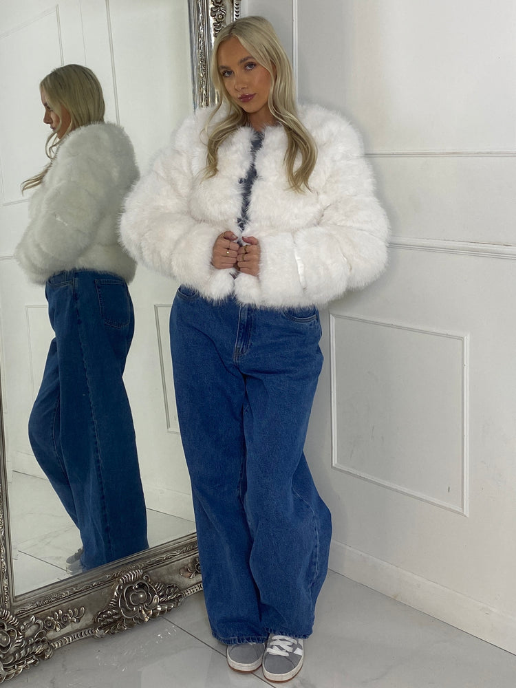 Tiered Faux Fur Round Neck Jacket - White