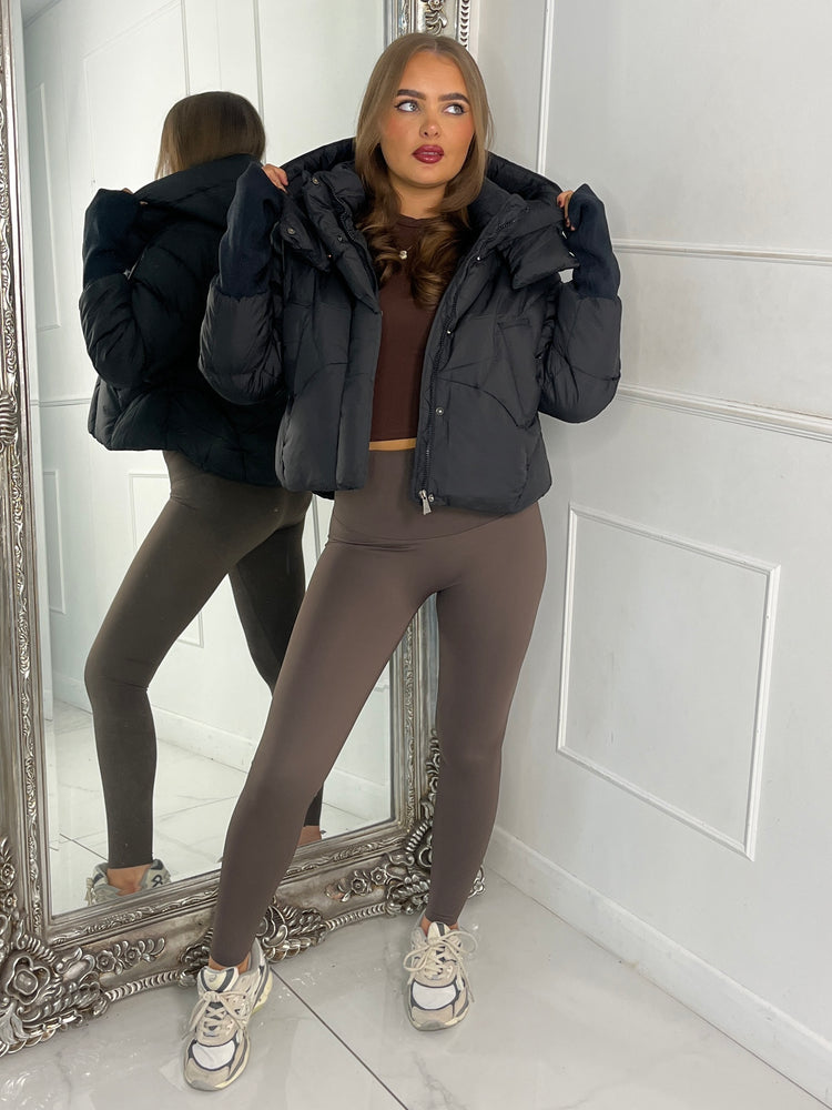 Cropped Puffer Coat With Hood - Black