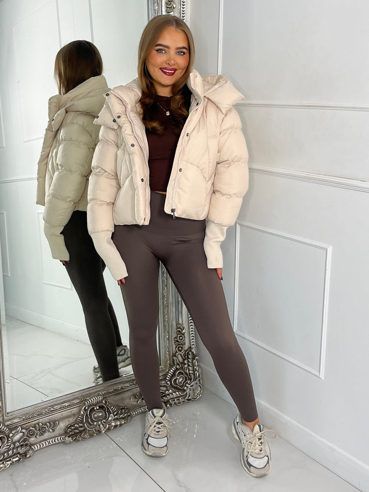 Cropped Puffer Coat With Hood - Cream