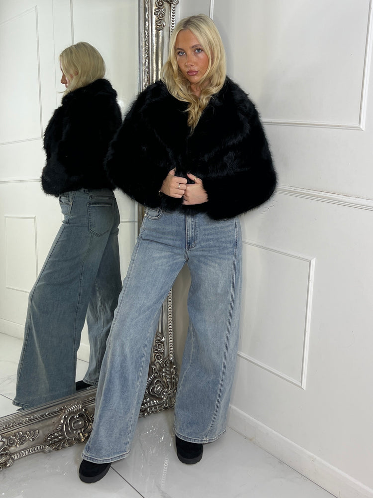 Cropped Collared Faux Fur Jacket - Black