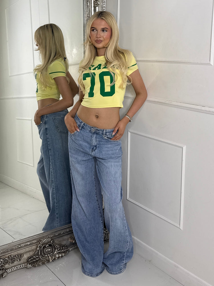 Cropped Fitted Round Neck Baby Tee - Brazil