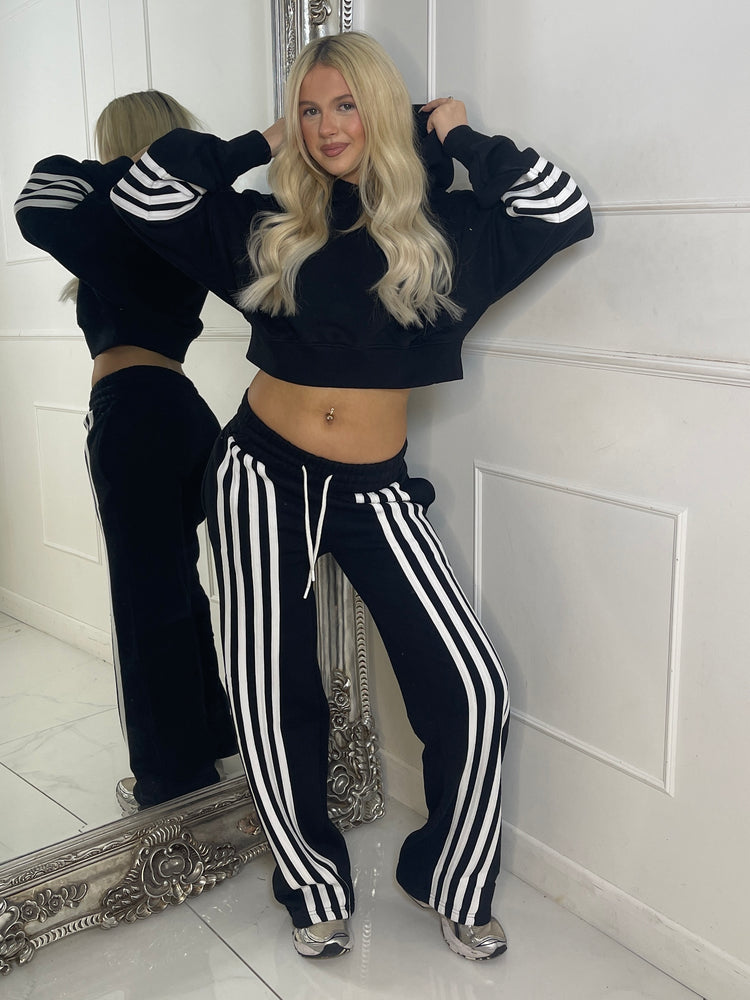 Front Stripe Detail Joggers & Cropped Hoodie Tracksuit - Black/White