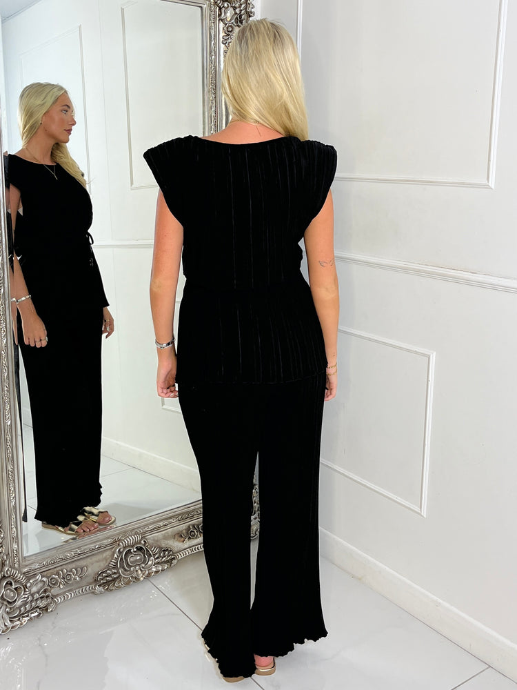 Tie-Waist Padded Shoulder Pleated Style Top & Matching Flares - Black