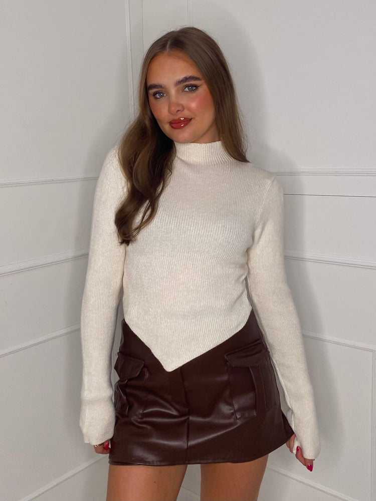 V Shape Front Jumper - Cream
