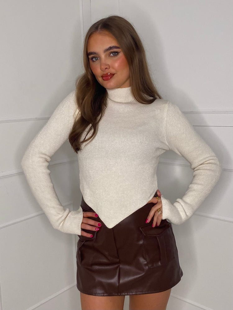 V Shape Front Jumper - Cream