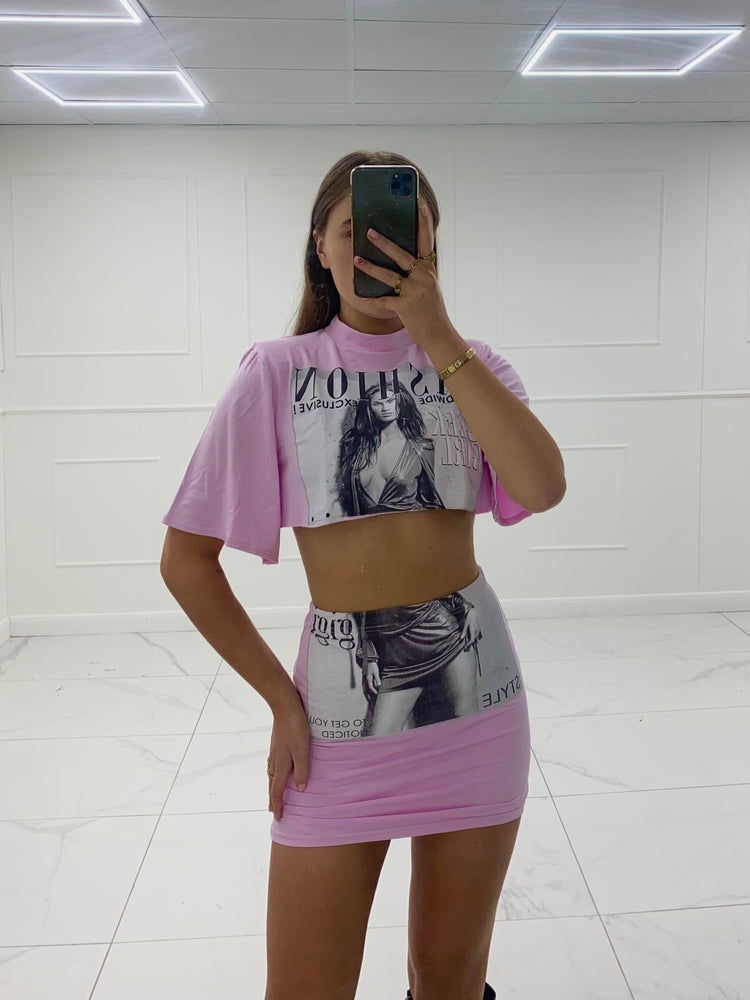 Cropped T-shirt Co-ord- Baby Pink Fashion Print