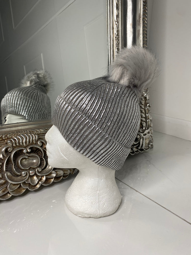 Metallic Bobble Hat - Silver