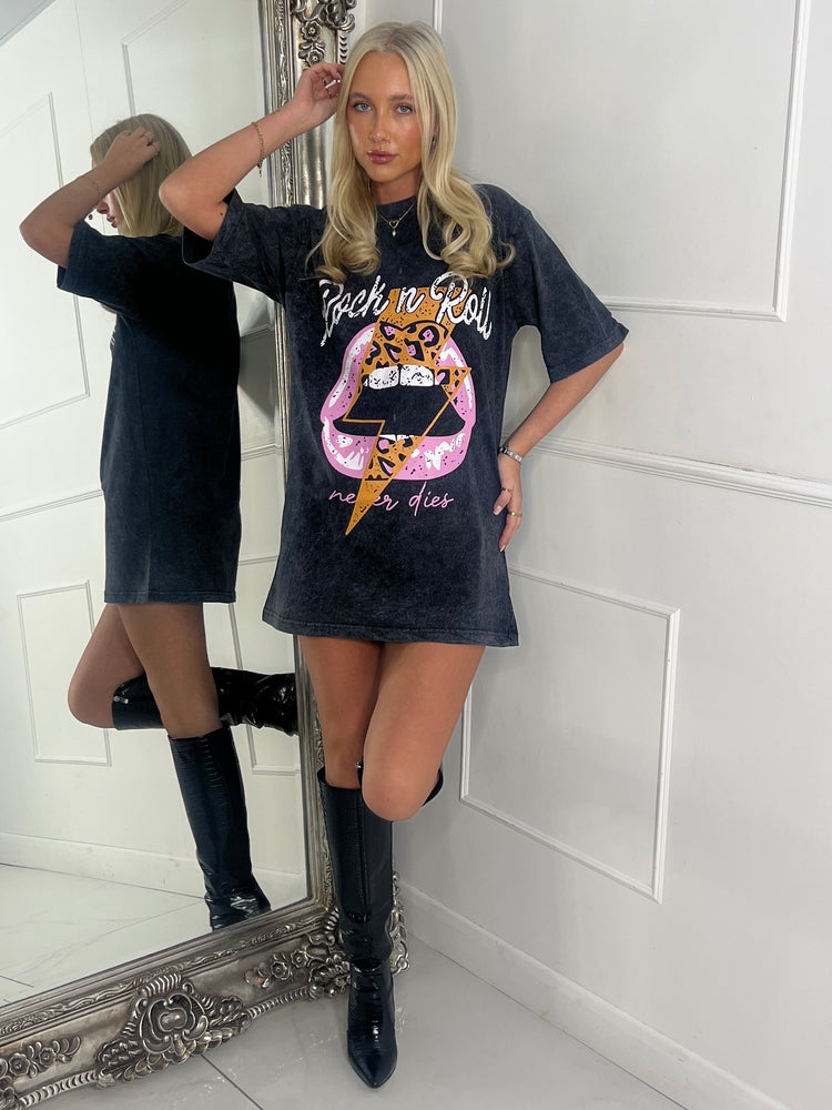 Rock n Roll & Graphic Lips Print TShirt Dress - Acid Wash