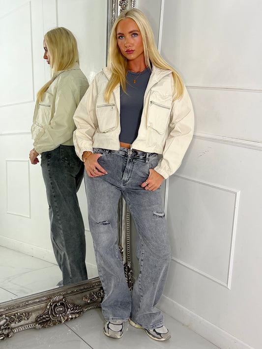 Double pocket Detail Cropped Jacket -Cream