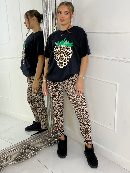 Leopard Print Strawberry Oversized T-Shirt - Black