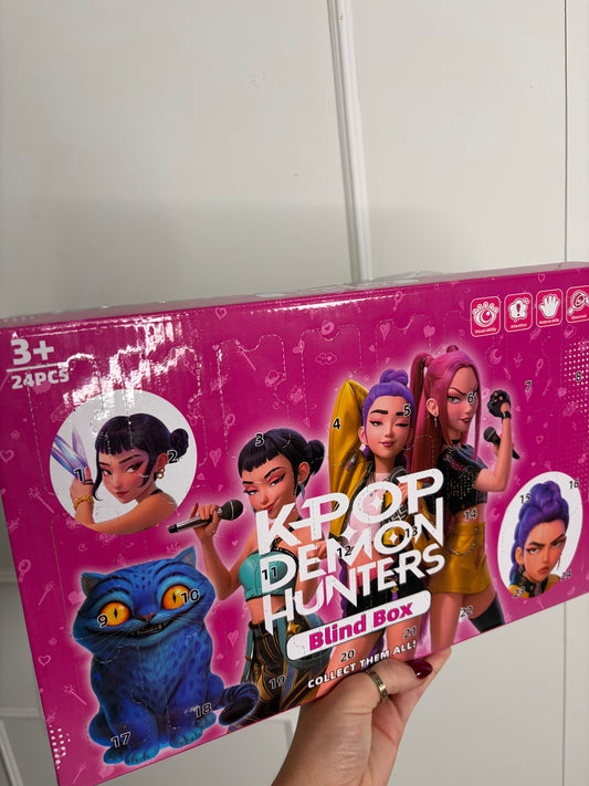 Hunters Korean Pop Advent Calendar