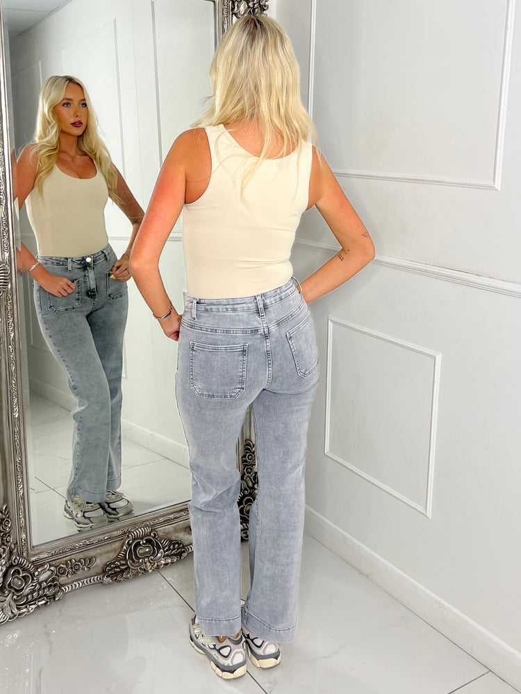 Front Pocket Detail Wide Leg Jeans - Light Grey