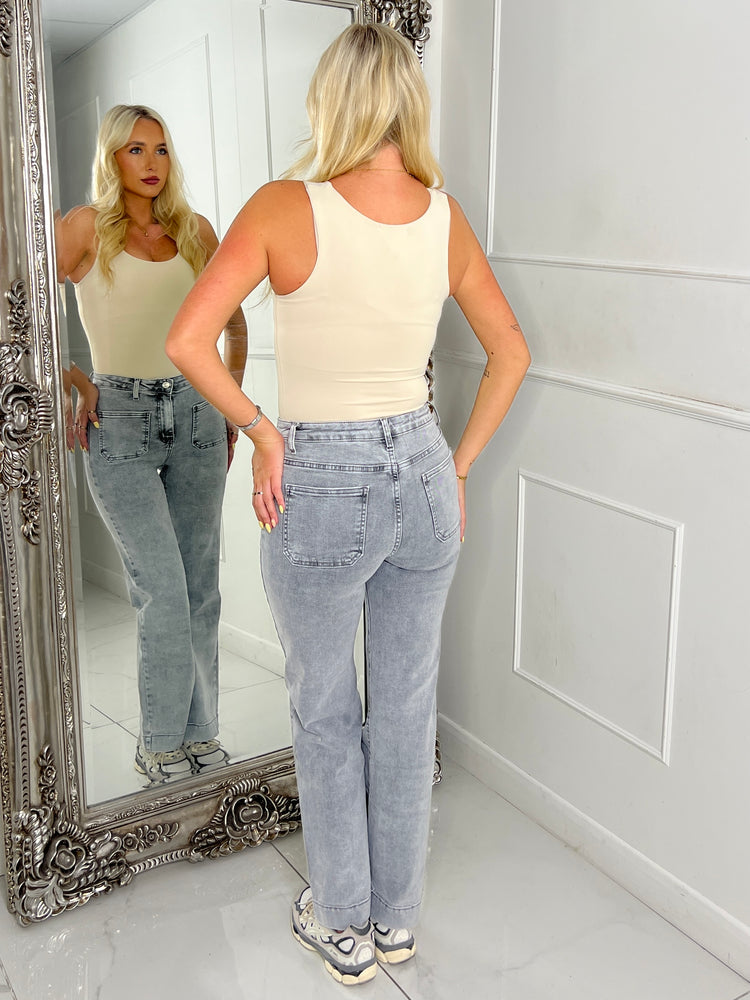 Front Pocket Detail Wide Leg Jeans - Light Grey