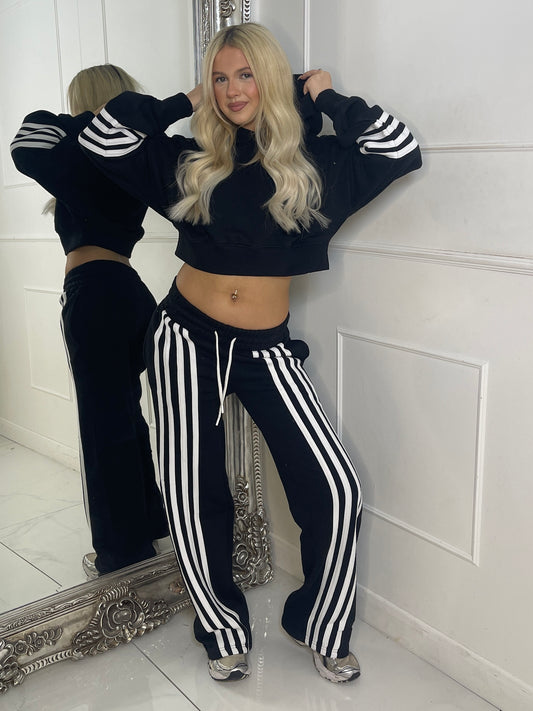Front Stripe Detail Joggers & Cropped Hoodie Tracksuit - Black/White