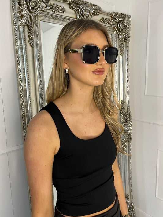 Coloured Trim Gold Detail Rectangle Sunglasses - Black