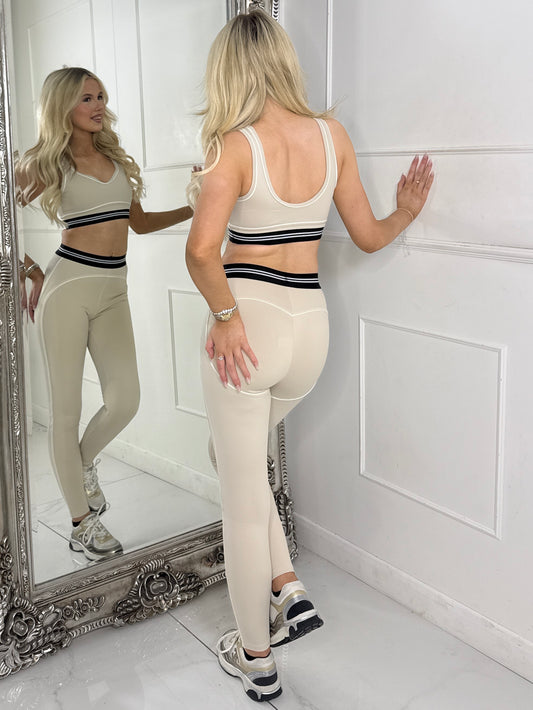 Contour Lined Detail Leggings & Sports Bra Gym Set - Beige