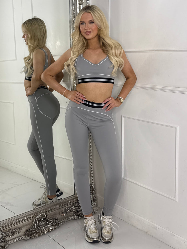Contour Lined Detail Leggings & Sports Bra Gym Set - Grey