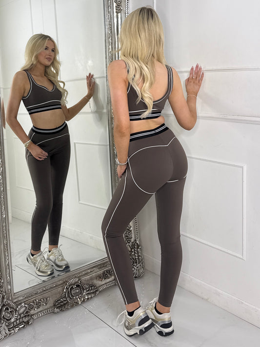 Contour Lined Detail Leggings & Sports Bra Gym Set - Brown