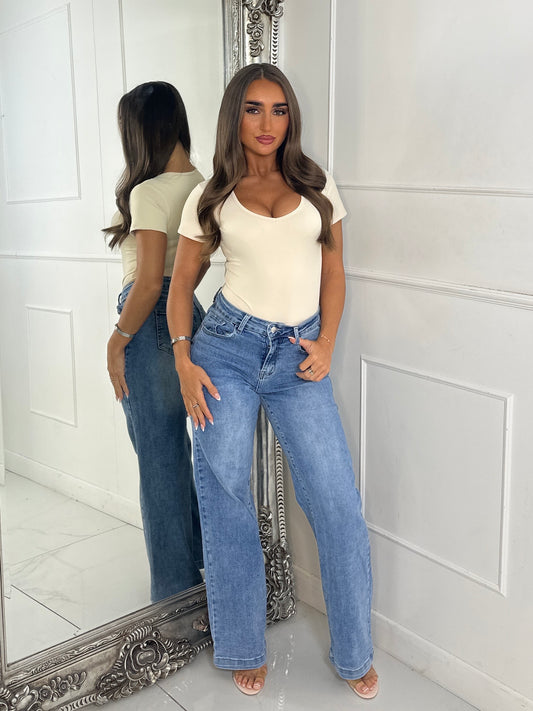 High Waisted Wide Leg Jeans - Mid Wash