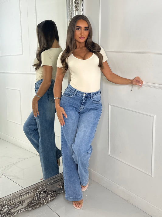 High Waisted Wide Leg Jeans - Mid Wash