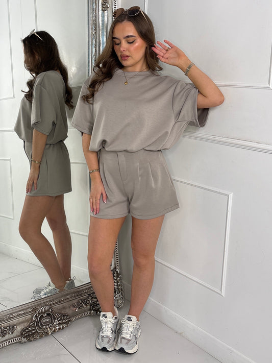 Elasticated Tailored Look Shorts & Oversized Crop Top Co-Ord - Dove Grey