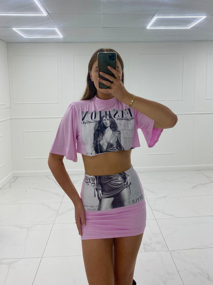 Cropped T-shirt Co-ord- Baby Pink Fashion Print