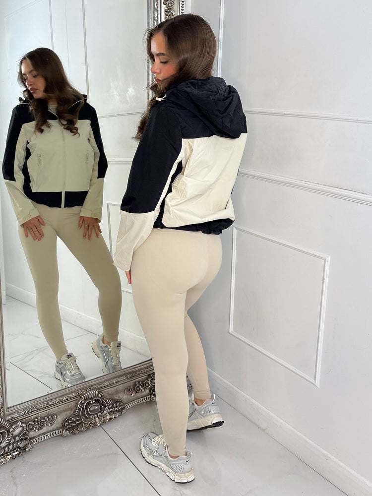 Block Colour Contrast Jacket - Beige/Black