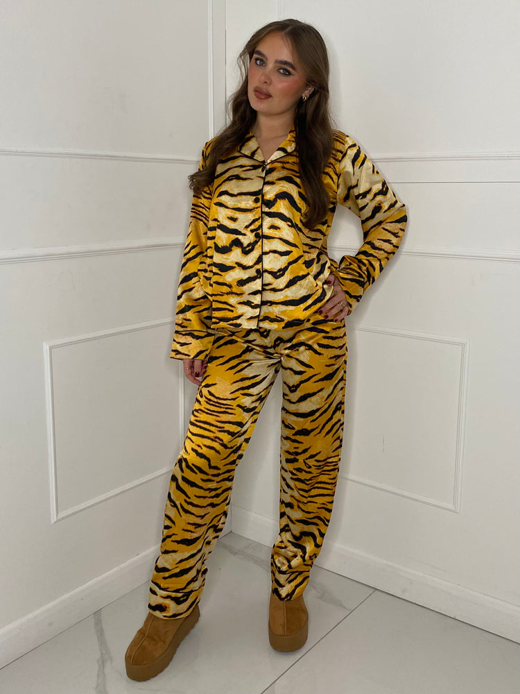 Satin Pyjamas Set - Tiger Print