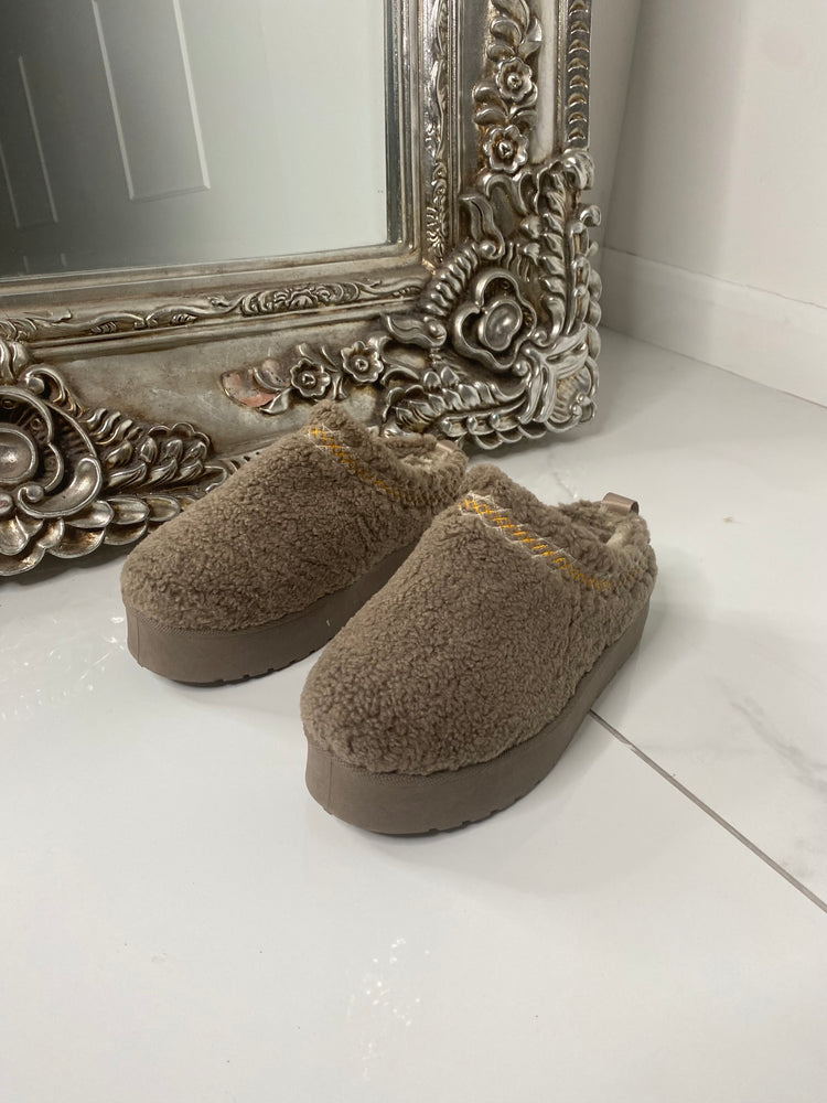 Fluffy Aztec Platform Slippers  - Brown